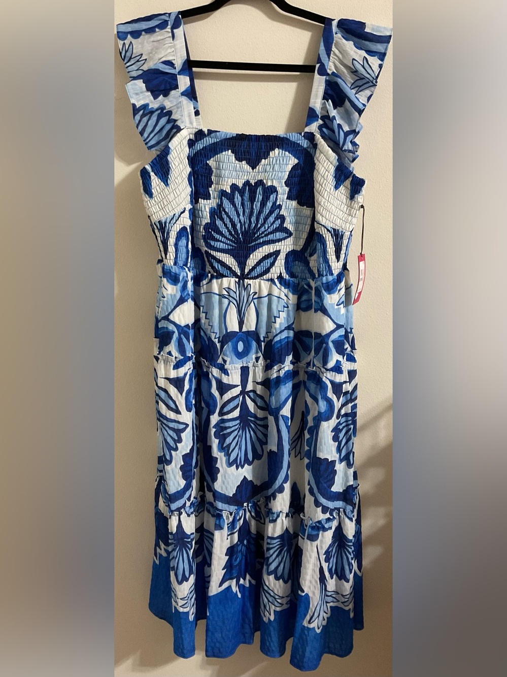 NWT - Vince Camuto Blue Floral Smocked Midi Dress, Sz 1X